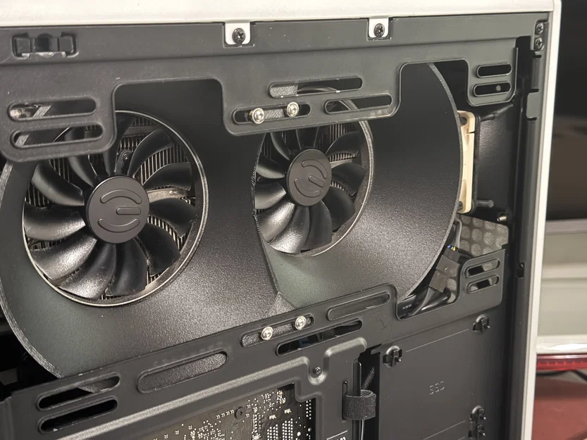 Ống dẫn khí cho GPU 1080 Ti SC2 trong vỏ Fractal Ridge 3D - Image 2