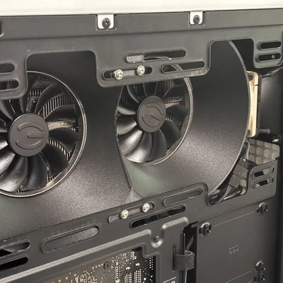 Ống dẫn khí cho GPU 1080 Ti SC2 trong vỏ Fractal Ridge 3D