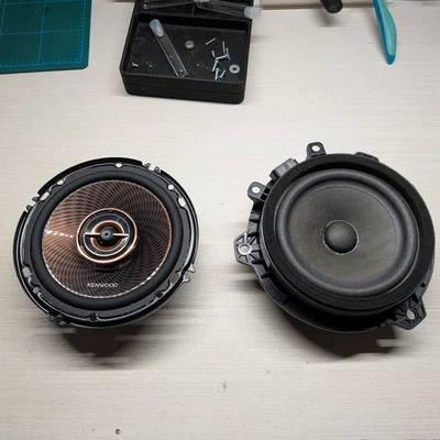 Đế chuyển đổi gắn loa 6.5 inch cho xe Kia Rio và Hyundai