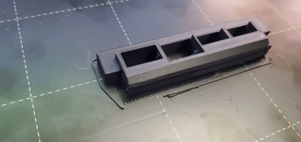 Miếng ốp cổng User Port cho Ultimate64 và Commodore 64 - Image 3