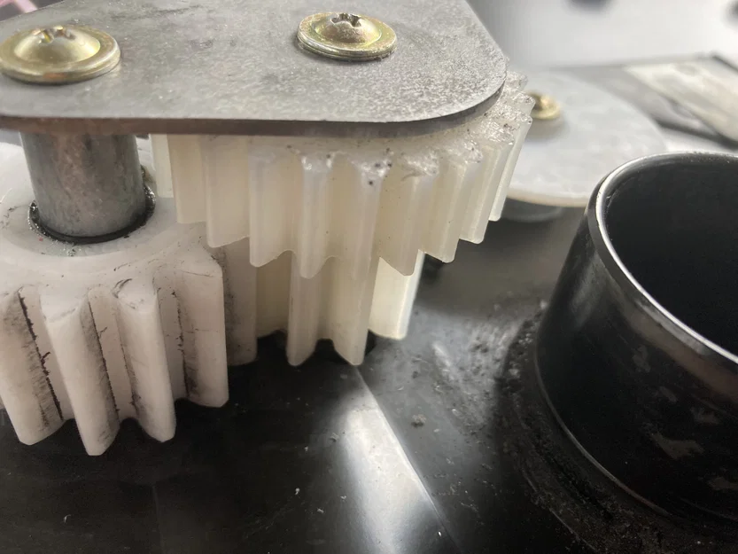 Bánh răng thay thế cho mô tơ cửa cuốn Controll-a-door - Image 1