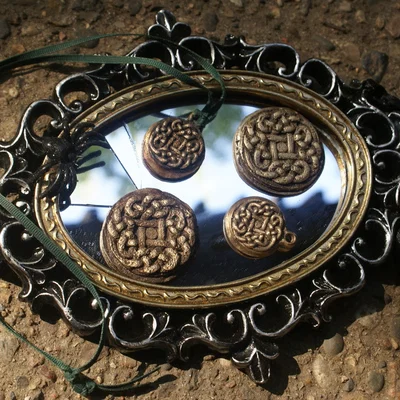 Tinne - Mặt dây chuyền nút thắt Celtic