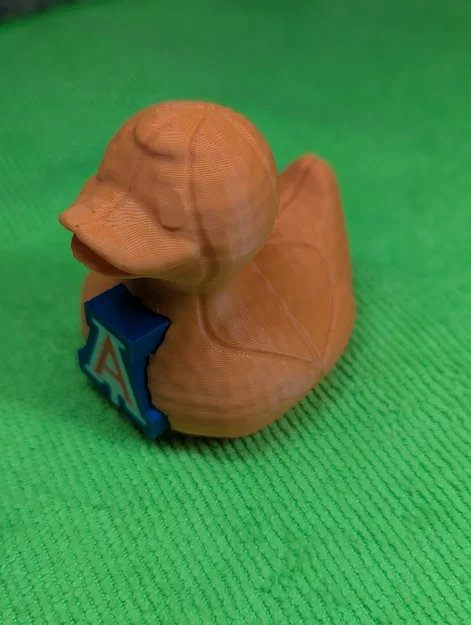 Mô hình chú vịt bóng rổ UofA Madness Duck độc lạ - Image 2