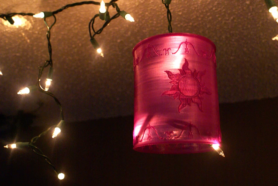 A Tangle of Lanterns - Những chiếc đèn lồng huyền ảo - Image 1