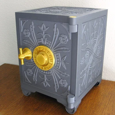 Két Sắt Đồ Chơi Mini Với Họa Tiết Trang Trí Tinh Xảo