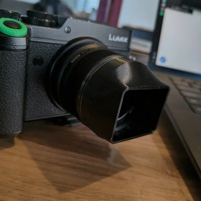 Loa che nắng hình vuông cho ống kính Olympus M.Zuiko 25mm