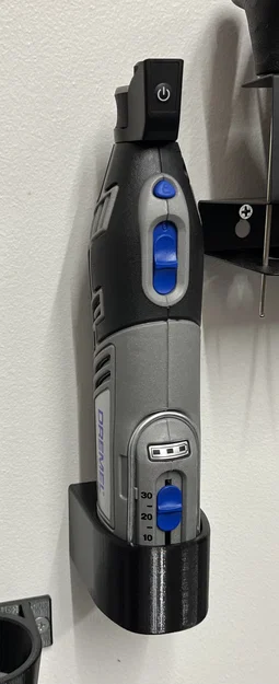 Giá treo tường cho Dremel 8220 - Image 1