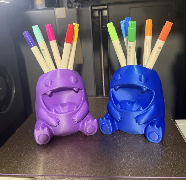 Ống cắm bút Monster Dino dễ thương cho bàn làm việc - Image 1