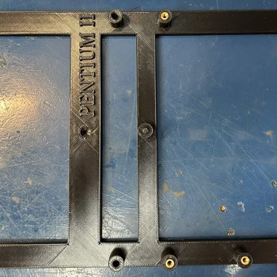 Khung gắn bo mạch chủ Pentium II