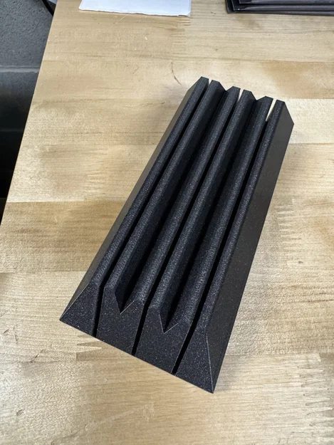 Giá đỡ ba tấm bàn in 3D (Build Plate Triple Stand) gọn gàng - Image 1