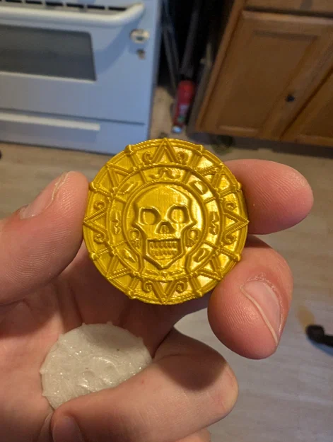 Đồng xu Aztec hai mặt từ phim Cướp biển vùng Caribbean - Image 1