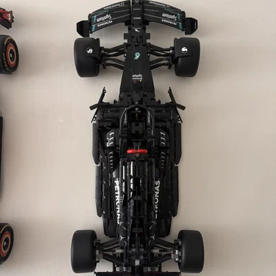 Giá Treo Tường Cho Lego Technic 42171 Mercedes W14 E