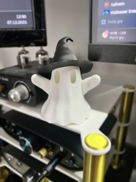 Mô hình 3D Chú ma nhỏ đội mũ phù thủy xinh xắn trang trí Halloween - Image 1