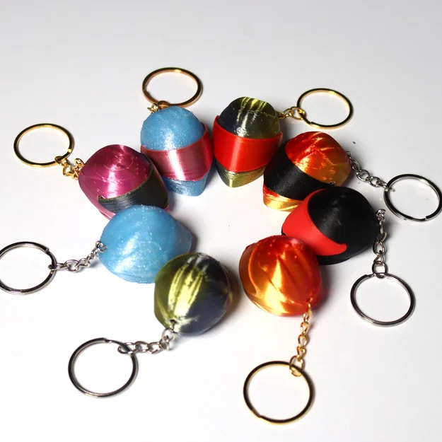 Móc khóa Mũ bảo hiểm mô tô với kính chắn gió đóng mở được - Image 3