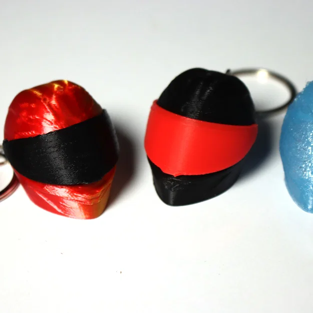 Móc khóa Mũ bảo hiểm mô tô với kính chắn gió đóng mở được - Image 5