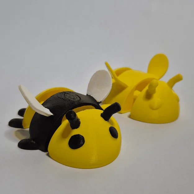 Chú Ong Nhỏ Linh Hoạt Nằm Gọn Trong Lòng Bàn Tay! - Image 9