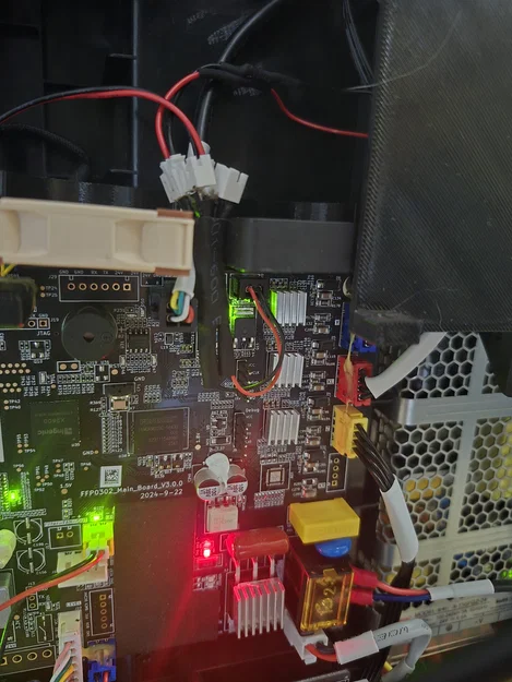 Tấm ốp lưng AD5X, gắn 2 quạt tản nhiệt động cơ và máng xả nhựa - Image 3