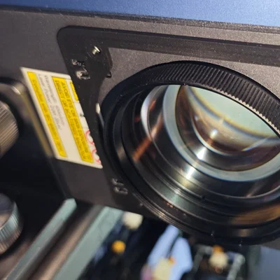 Raymoto R1 Pro 20W - Đế ngàm gắn laser