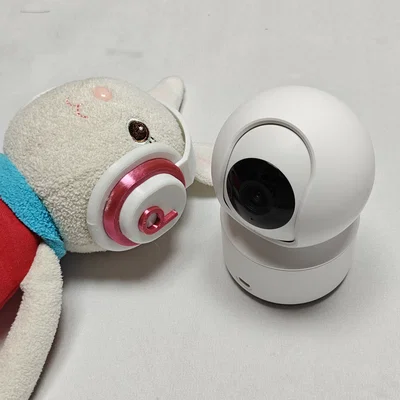 Mô hình Camera Xiaomi trang trí tai nghe phối thú bông