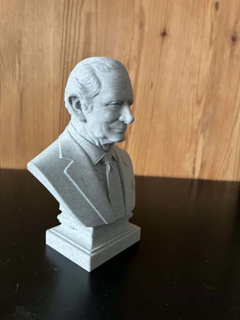 Tượng bán thân Charles III Philip Arthur George - Image 5