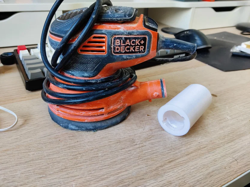 Đầu chuyển đổi máy chà nhám Black & Decker cho ống hút bụi 34mm - Image 1