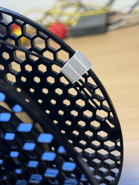 Kẹp cố định sợi nhựa in 3D (Filament-Clip Light) - Gọn gàng tiện lợi - Image 1