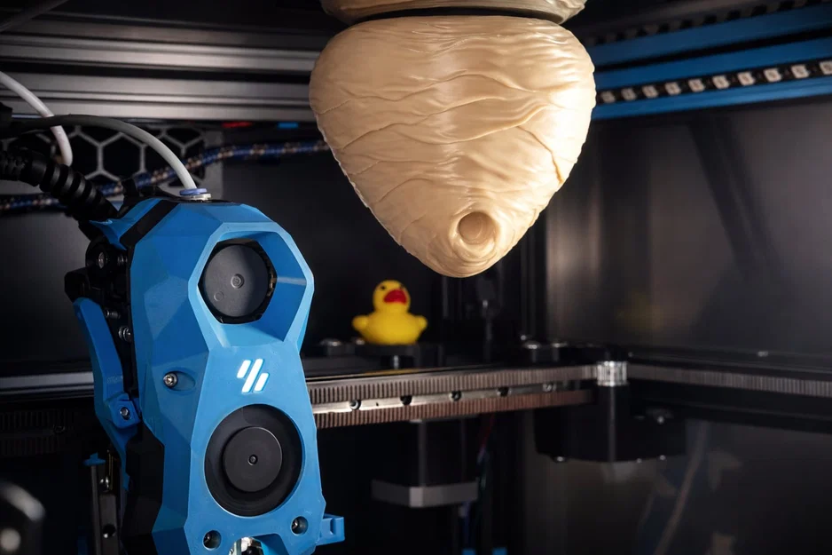 Mô hình tổ ong bắp cày chân thực (Realistic Wasp Nest) - Image 1