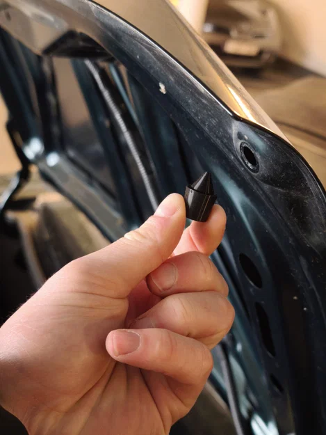 Nút cao su chặn cốp (Trunk Stopper) cho Mazda MX5/Miata NB - Image 1