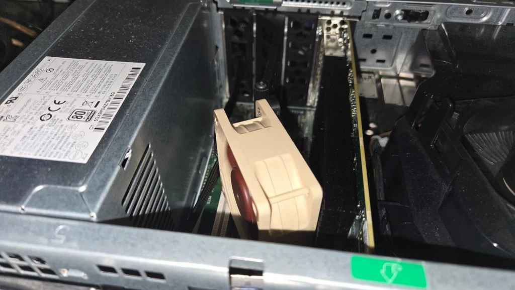 Ngàm gắn quạt 60mm cho khe cắm mở rộng máy tính cực đơn giản - Image 2