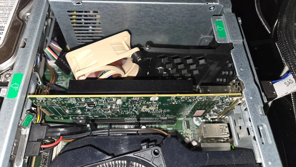 Ngàm gắn quạt 60mm cho khe cắm mở rộng máy tính cực đơn giản - Image 3