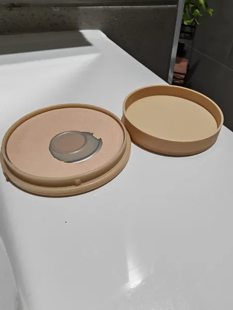 Nắp đậy thay thế cho hộp phấn phủ Rimmel London Stay Matte in 3D - Image 1