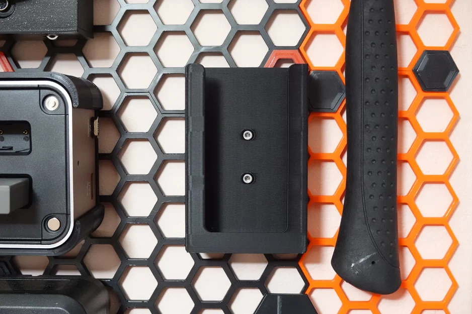 Giá đỡ sạc pin đôi SmallRig 4087 cho Honeycomb Storage Wall (Kèm tệp STEP & F3D) - Image 3