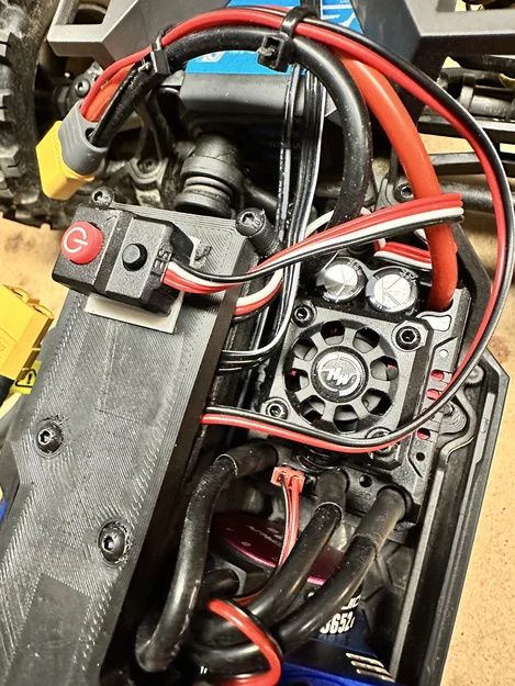 Hộp đựng linh kiện điện tử và đế gắn ESC cho Traxxas Mini MaXX - Image 3