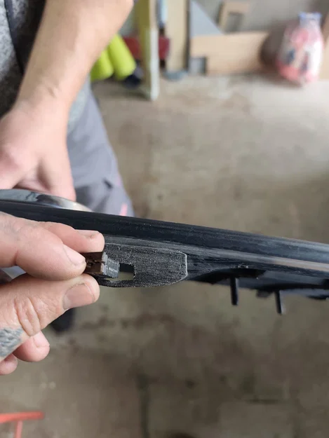 Kẹp nhựa lưới tản nhiệt Audi 80 B3 (OEM 893853663A) - File 3D in tại nhà - Image 10