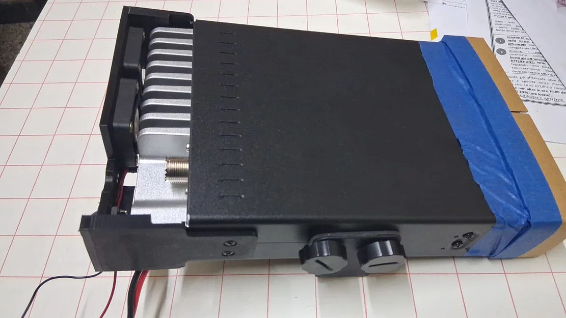 Bộ khung gắn quạt tản nhiệt cho Anytone 6666, Radioddty QT-80 - Image 3