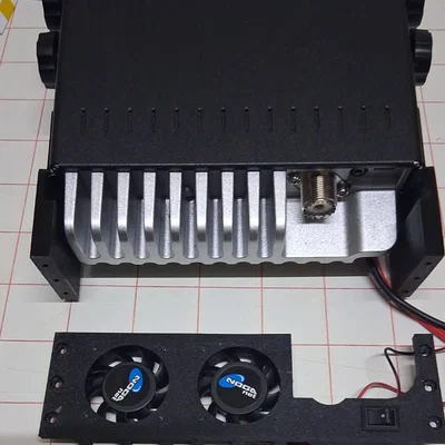 Bộ khung gắn quạt tản nhiệt cho Anytone 6666, Radioddty QT-80