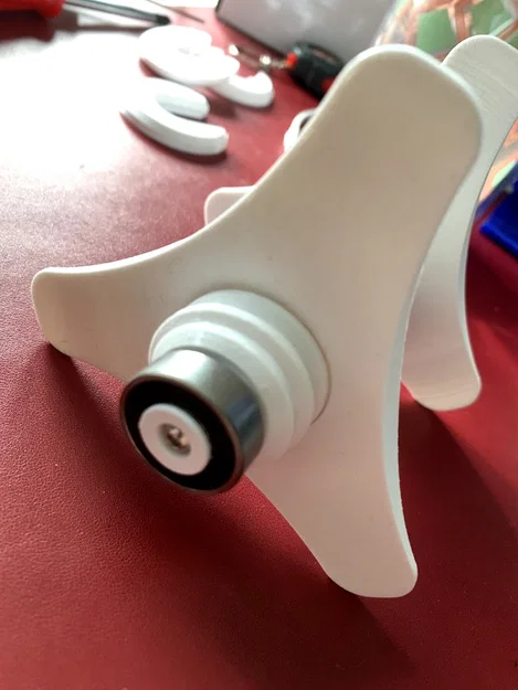 Giá Đỡ Cuộn Nhựa Cho Hộp Chống Ẩm Rubbermaid 21 Cup - Image 8