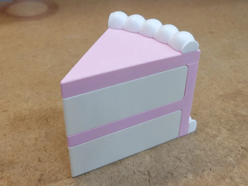 Hộp Đựng Hình Miếng Bánh Ngọt (Cake Slice Shaped Container) - Image 4