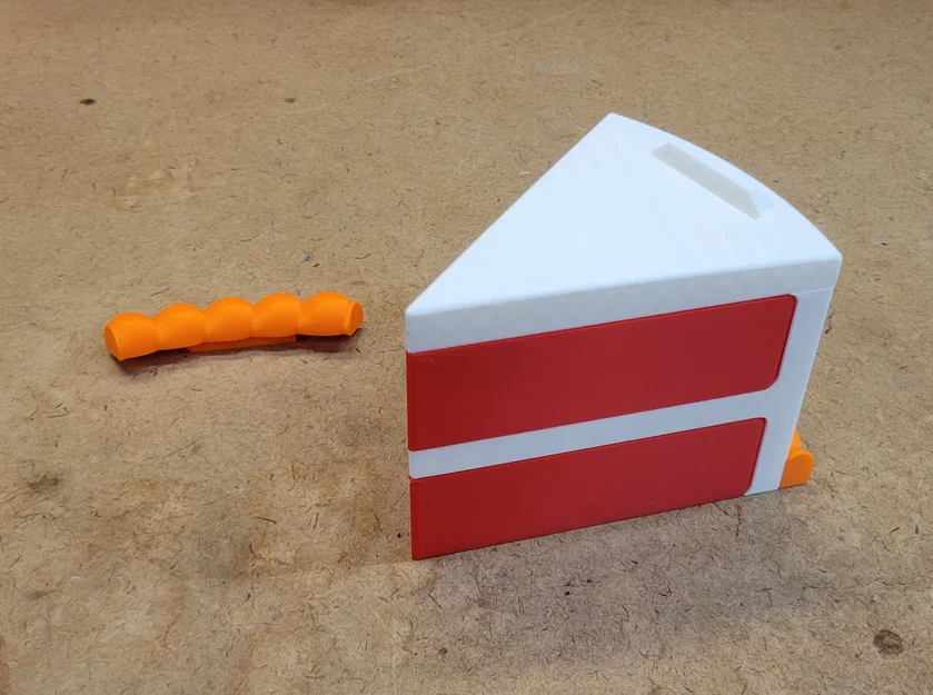 Hộp Đựng Hình Miếng Bánh Ngọt (Cake Slice Shaped Container) - Image 12