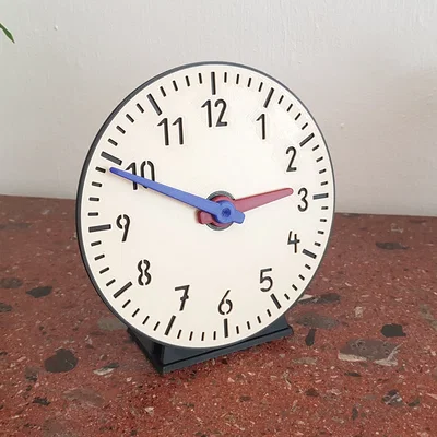 Đồng hồ giáo dục cơ khí (Educational clock)