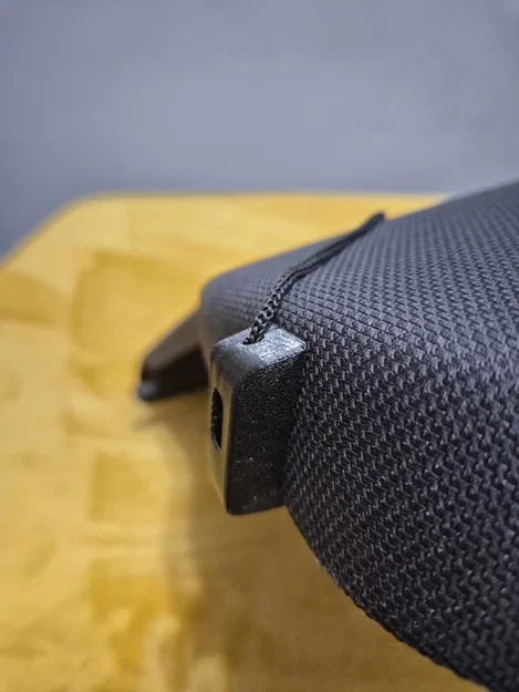 Ngàm đỡ tấm đậy khoang hành lý (Parcel Shelf) cho Audi A3 8V 3 cửa - Image 2