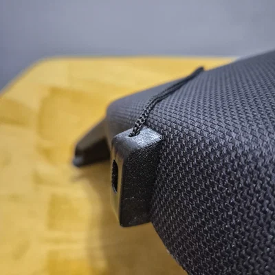 Ngàm đỡ tấm đậy khoang hành lý (Parcel Shelf) cho Audi A3 8V 3 cửa