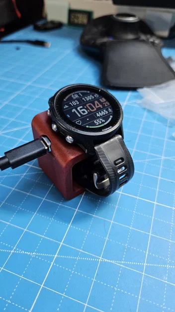 Đế sạc Garmin Forerunner 955 - Image 2