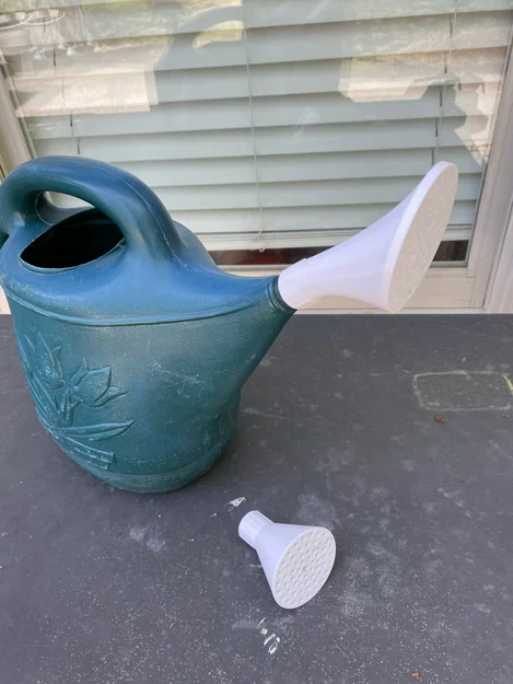 Đầu vòi thay thế cho bình tưới cây - Image 1