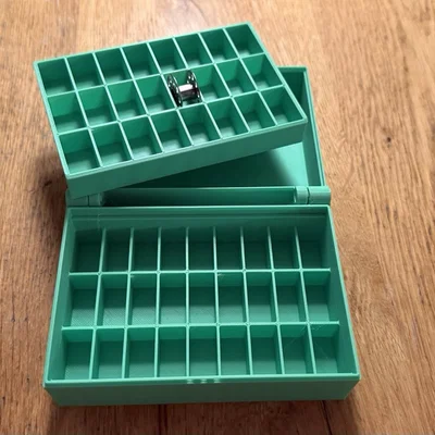 Hộp đựng suốt chỉ máy may 3D tiện lợi và ngăn nắp