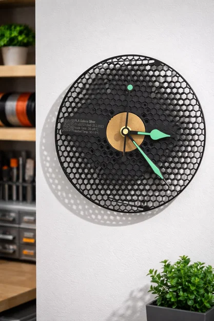 Đồng hồ treo tường từ lõi cuộn Prusament (Prusament Spool Clock) - Image 1