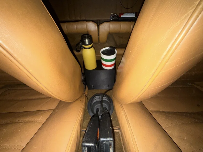 Khay Đựng Cốc Đôi Cho Xe Porsche 911 G-body - Phụ Kiện In 3D - Image 1