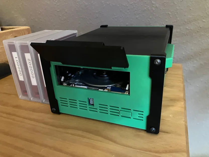 Vỏ bọc (Enclosure) cho ổ băng từ IBM LTO FH (FC) - Image 2