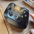 Đế giữ tay cầm Xbox kết hợp ngăn chứa đồ tiện dụng - Thumbnail 1