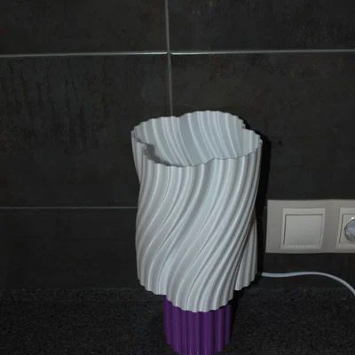 Đèn ngủ để bàn thiết kế xoắn ốc 3D hiện đại